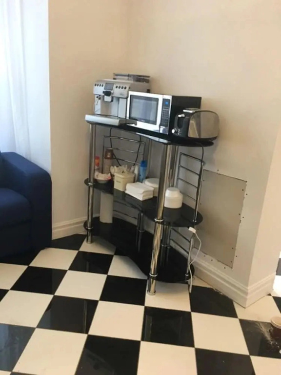 Studio in Ville-marie, Montréal, With Furnished Garden and Wifi
