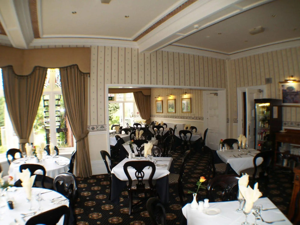 NormanHurst Hotel