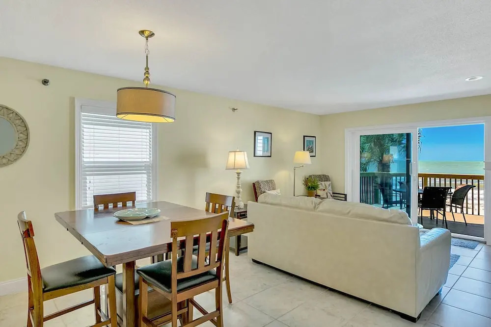 19930 Gulf Blvd Townhouse Unit 4A 2 Bedrooms 2.5 Bathrooms Townhouse