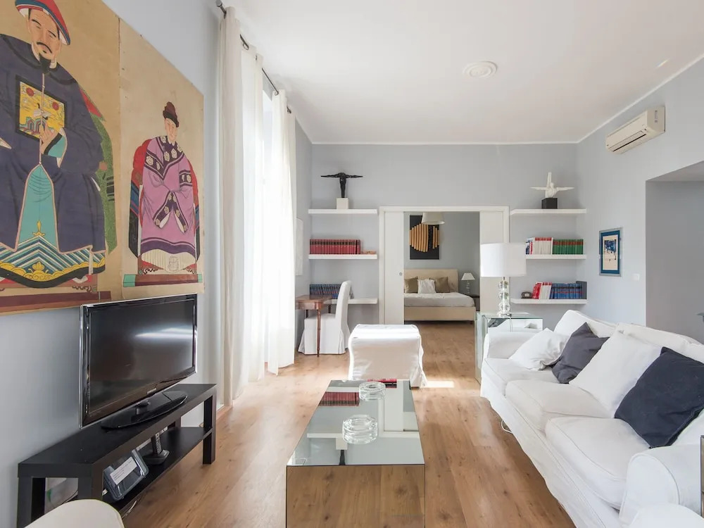 Auditorium Luxury Apartments