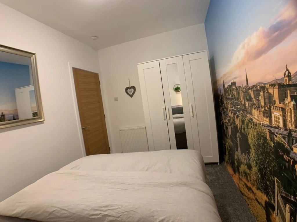 Maria- Bright and Modern City Center Apartment .