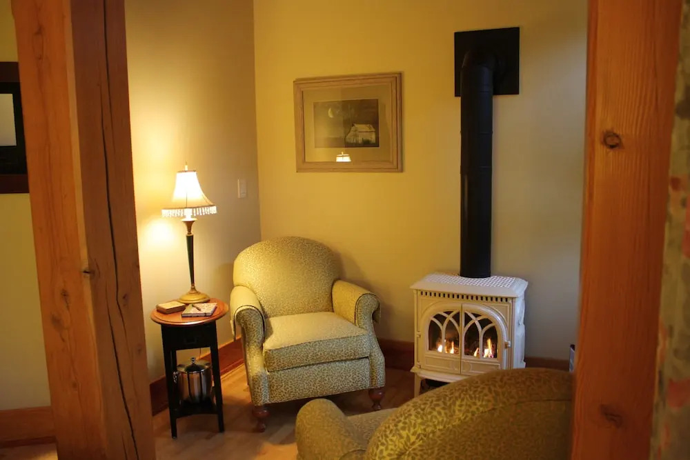 Sacred Clay Inn