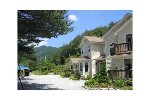 Yeongwol Yesolnuri Pension