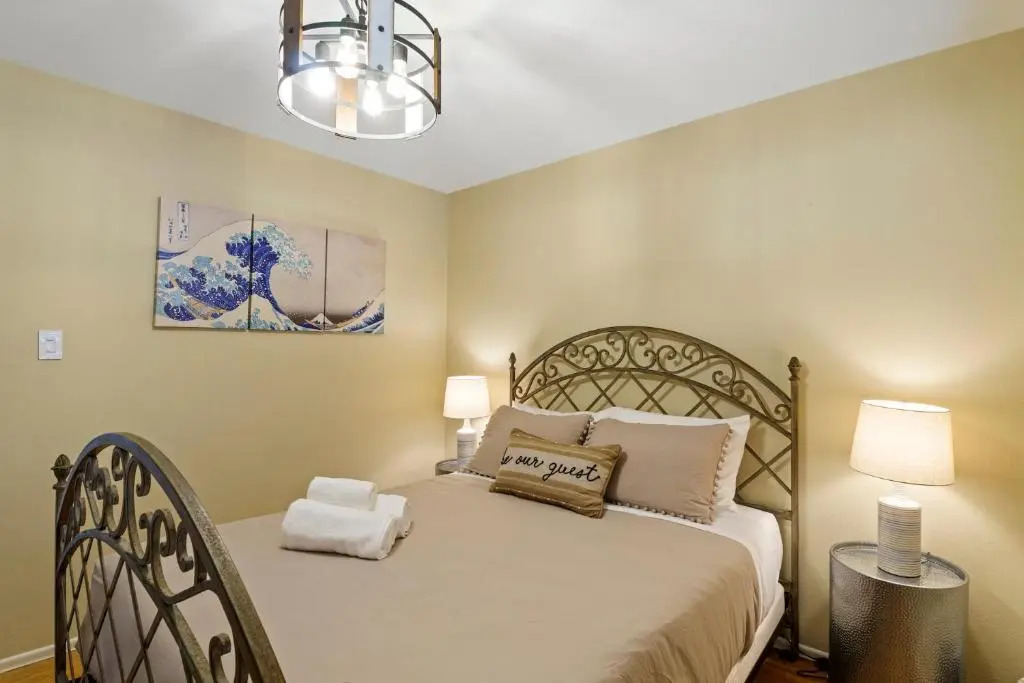 @ Marbella Lane - Oceanfront W/unobstructed Views!