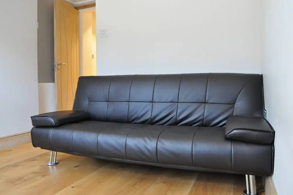 Stunning 3 Bedroom Garden Flat in Maida Vale