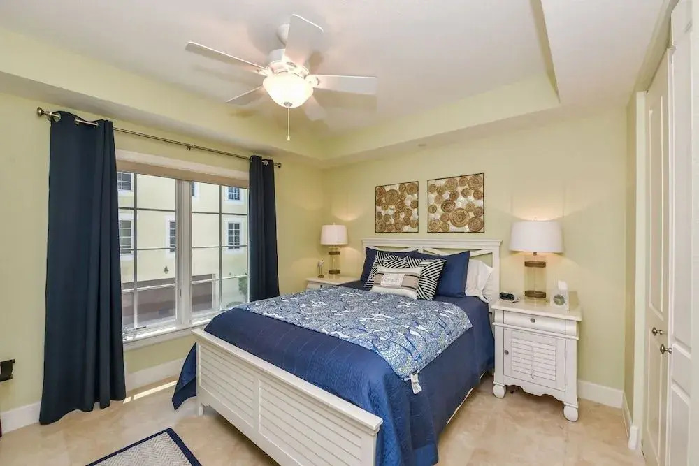 An Upscale Villa in the heart of Siesta Key on Beach Road