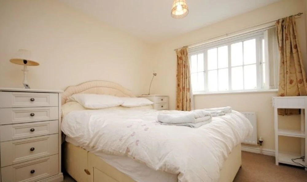 Oak Tree Cottage, Chichester 402120