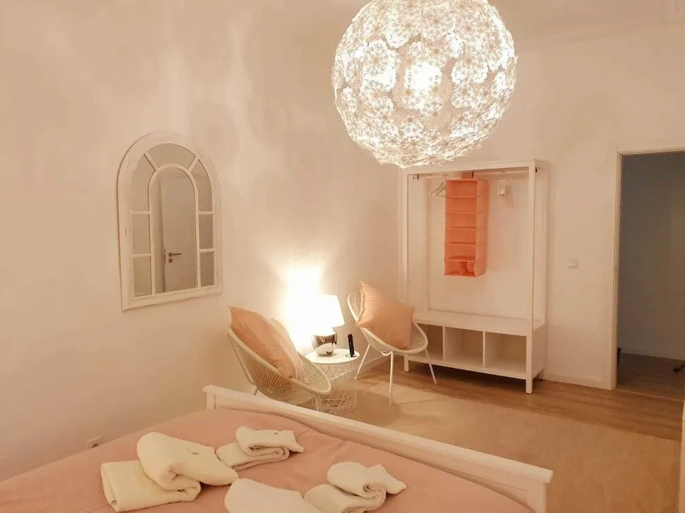 Lisbon Chile Out Rooms By Host-Point