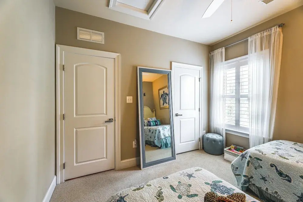 Furnished Outdoor Space: Family Home in Ocean View