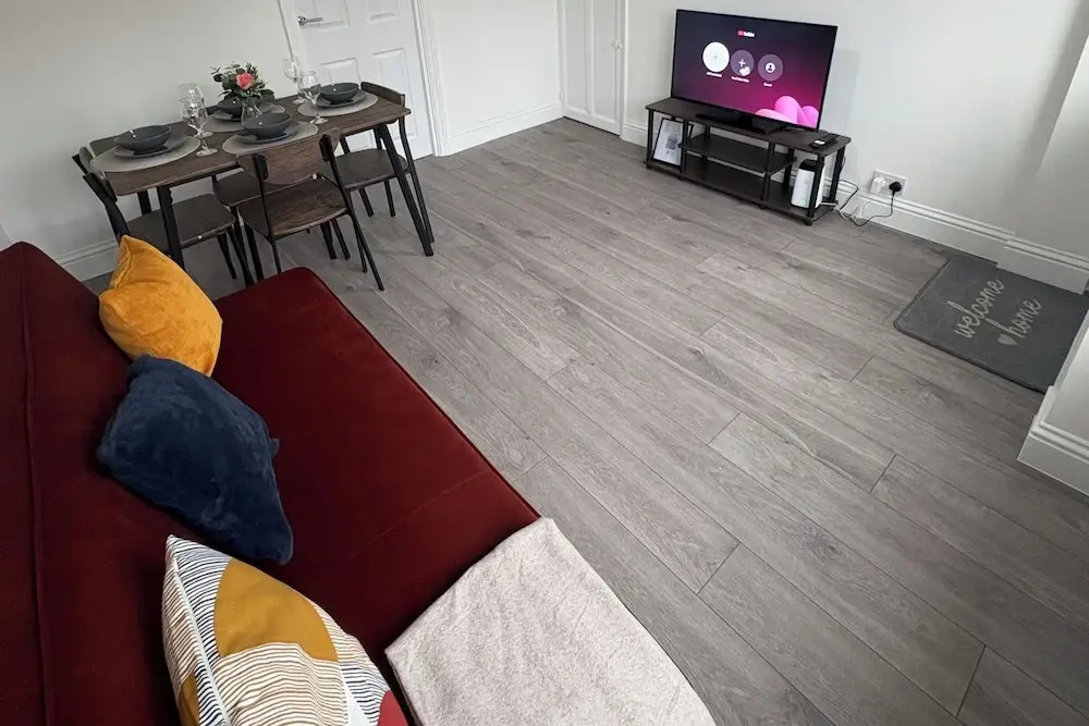 Central Chelmsford 2-bed Apt, 5 Mins to Station