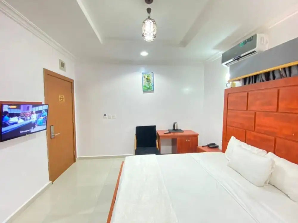 Bintoo Hotel Limited