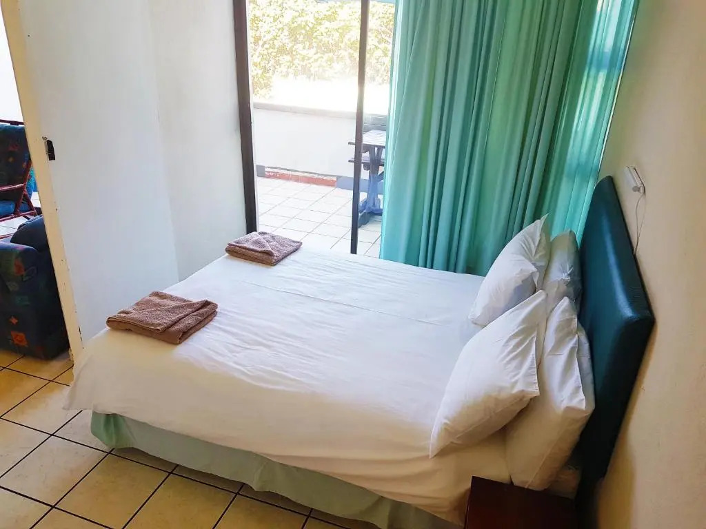 Dumela Margate Flat No 3