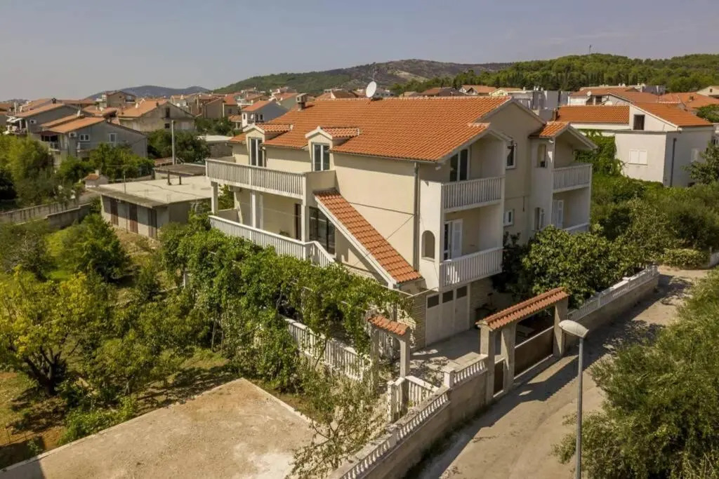 Royal Platinum Studio Apartment