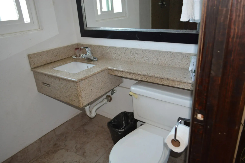 Harbor Inn & Suites Oceanside Marina Camp Pendleton