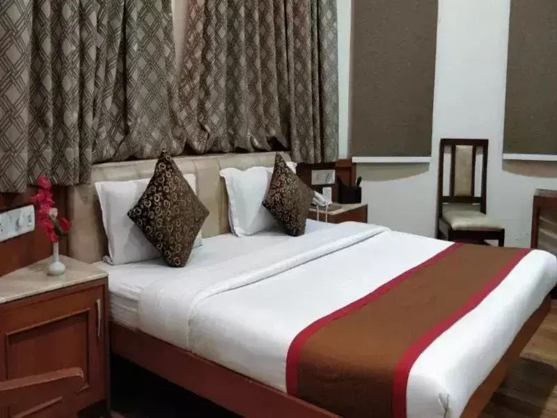 Hotel Apna Avenue