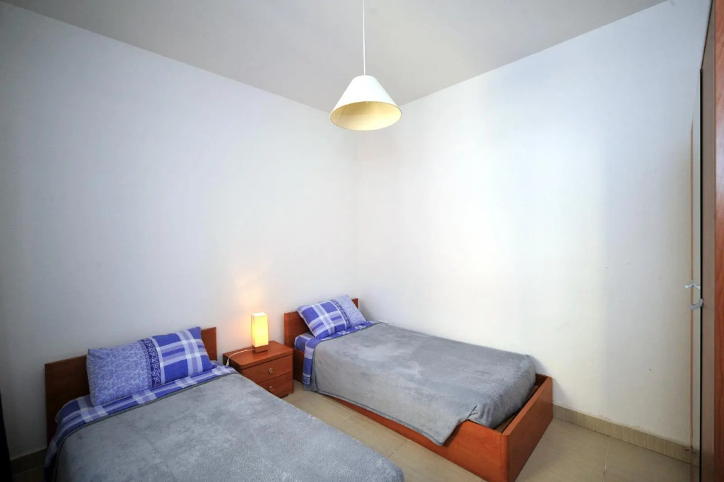 Eri Apartments E039