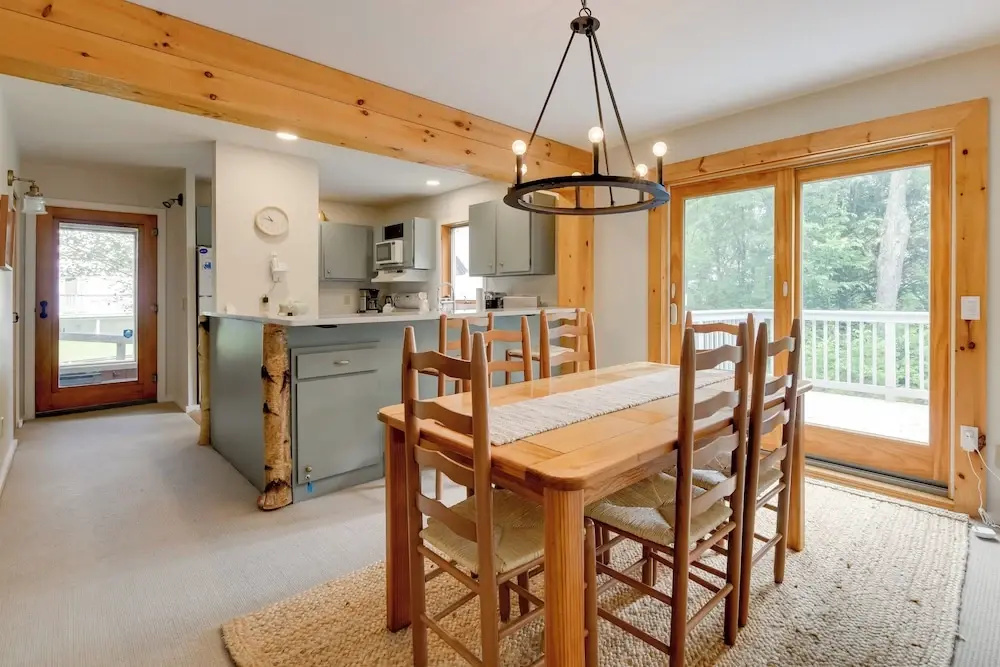 Indoor Hot Tub: Sugarbush Retreat on Lincoln Peak