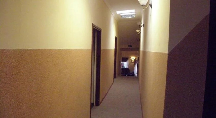 Motel Tower