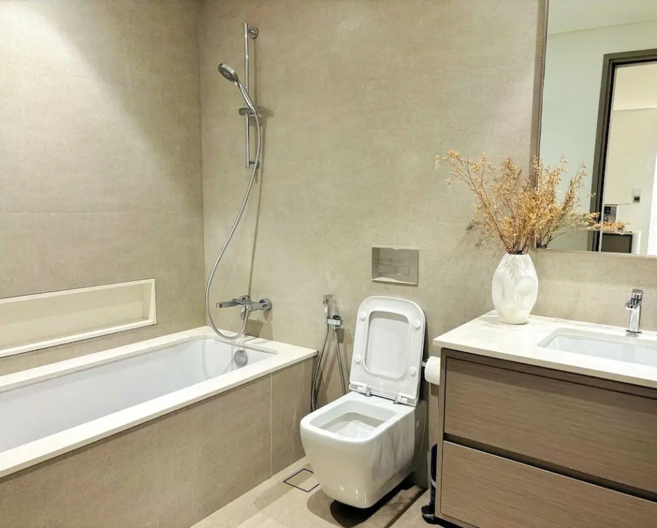 Luxury 1BR 5 star Apt Burj Khalifa View