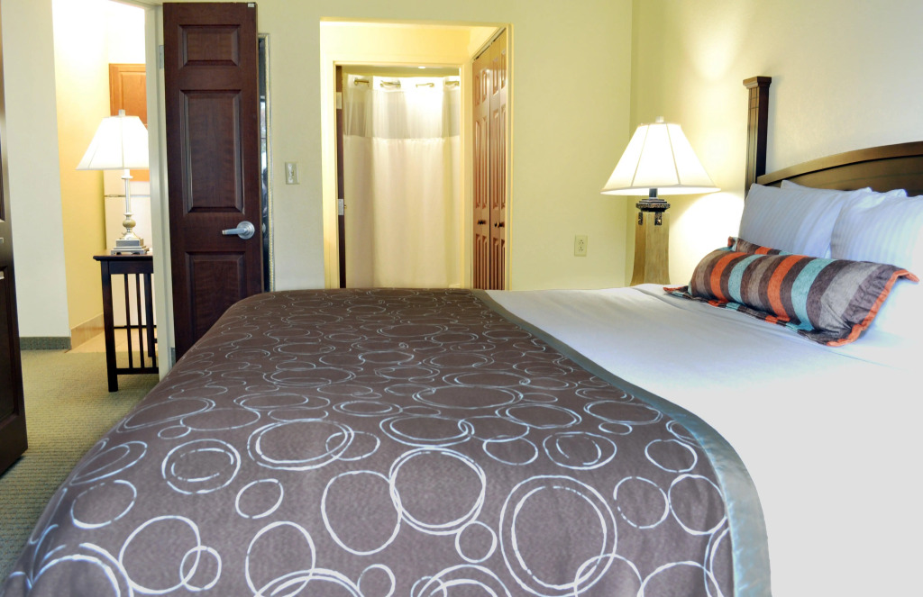 Staybridge Suites Hot Springs by IHG