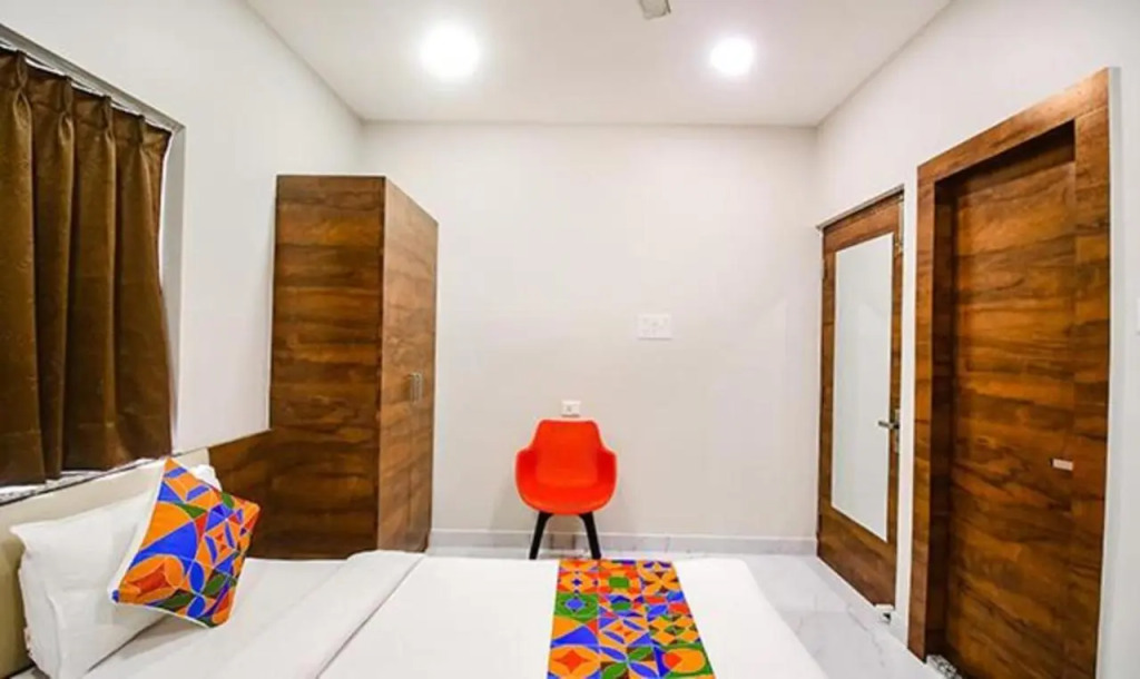 FabHotel Dak Plaza