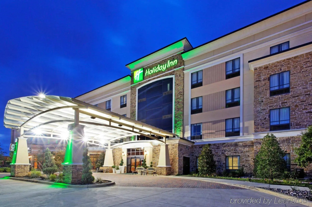 Holiday Inn Arlington NE-Rangers Ballpark by IHG