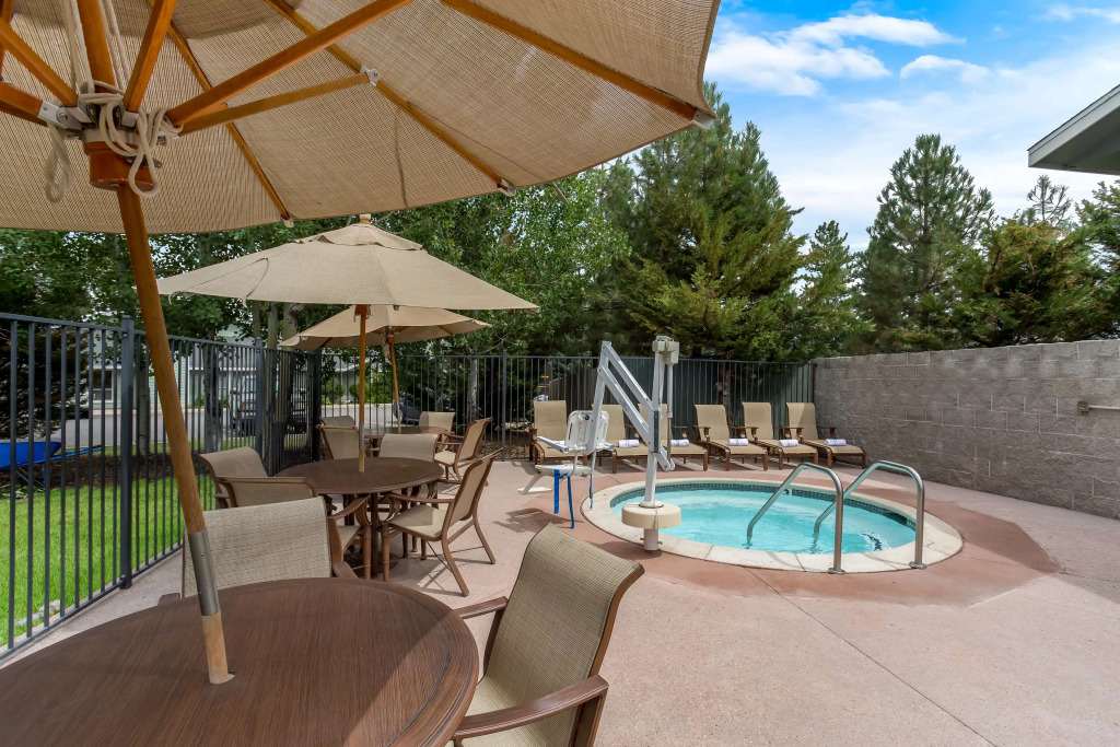 Best Western Rose Quartz Inn