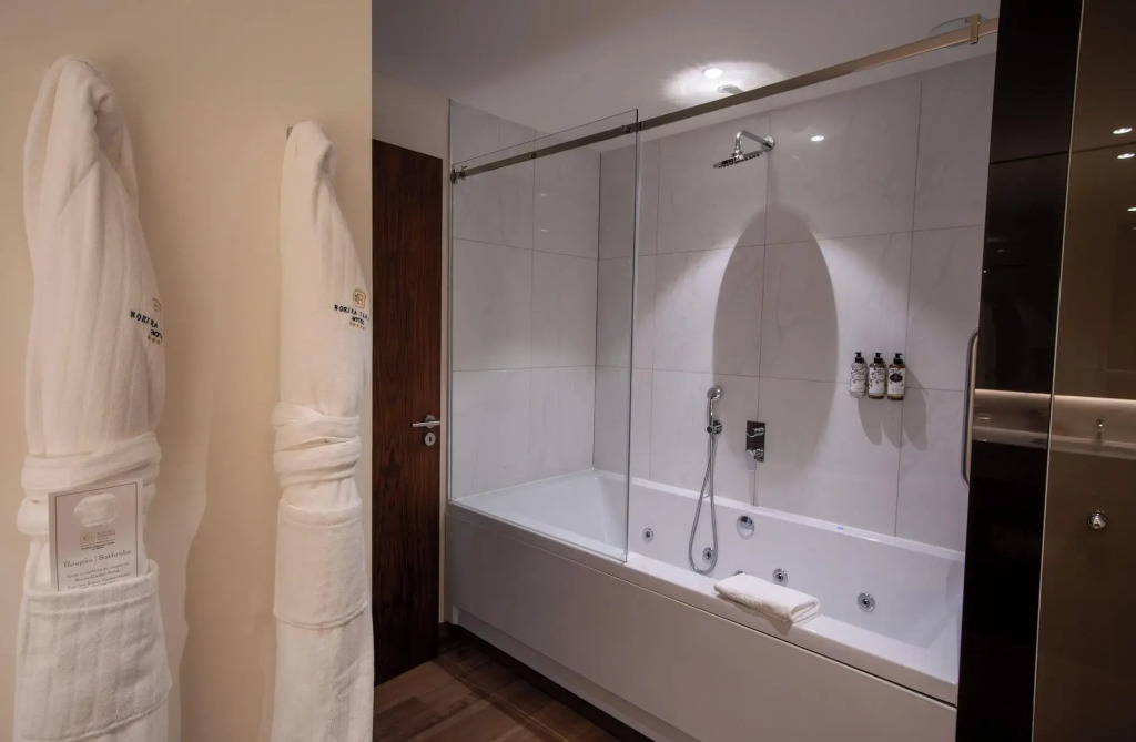 Boeira Garden Hotel Porto Gaia, Curio Collection by Hilton