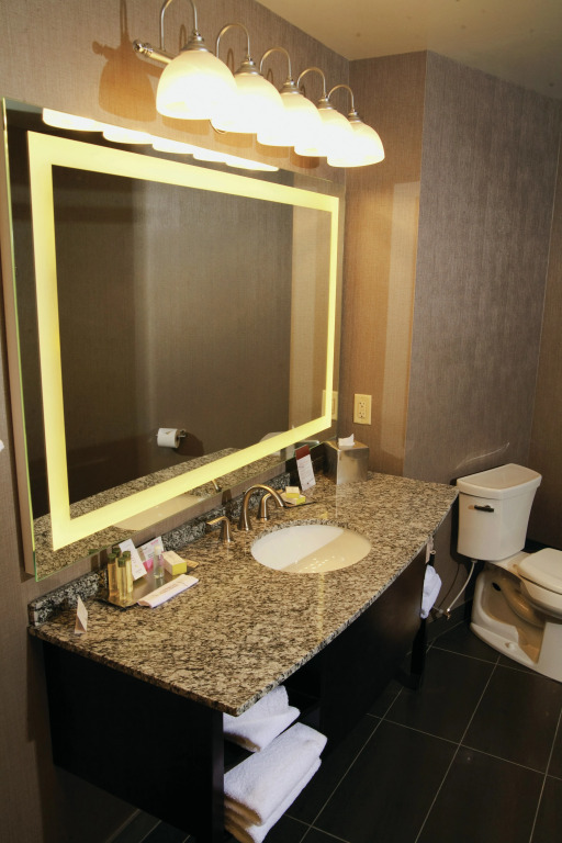 DoubleTree by Hilton Bemidji