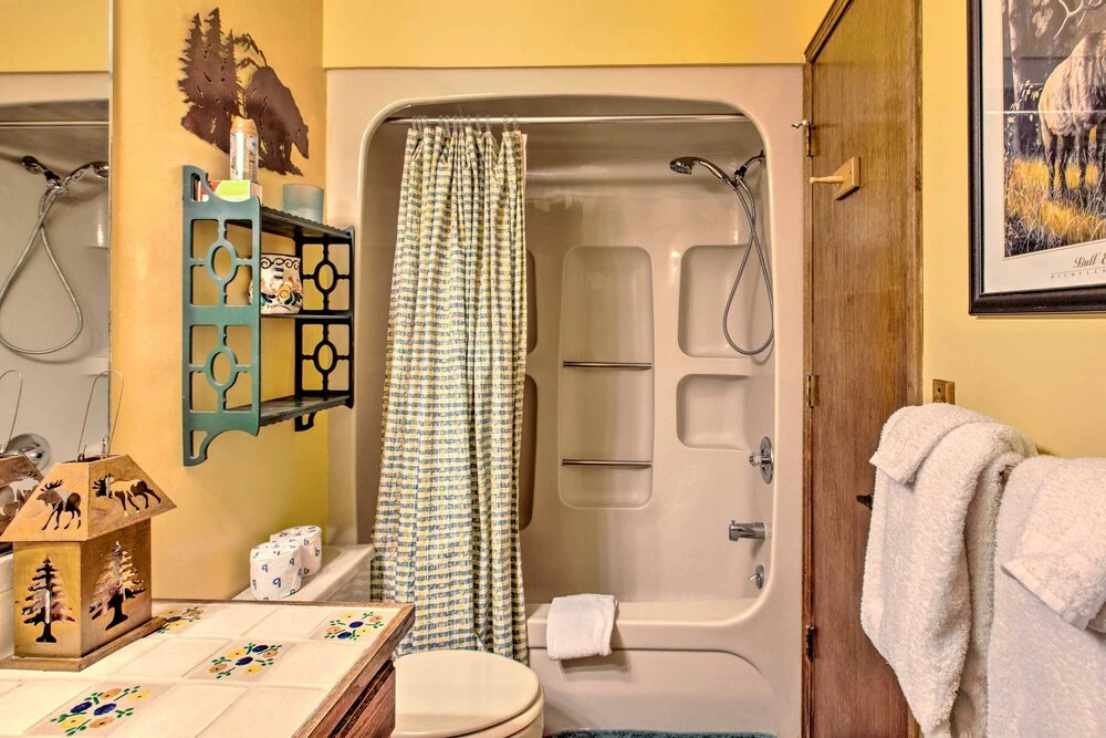 Serene Angel Fire Cabin w/ Community Pools!
