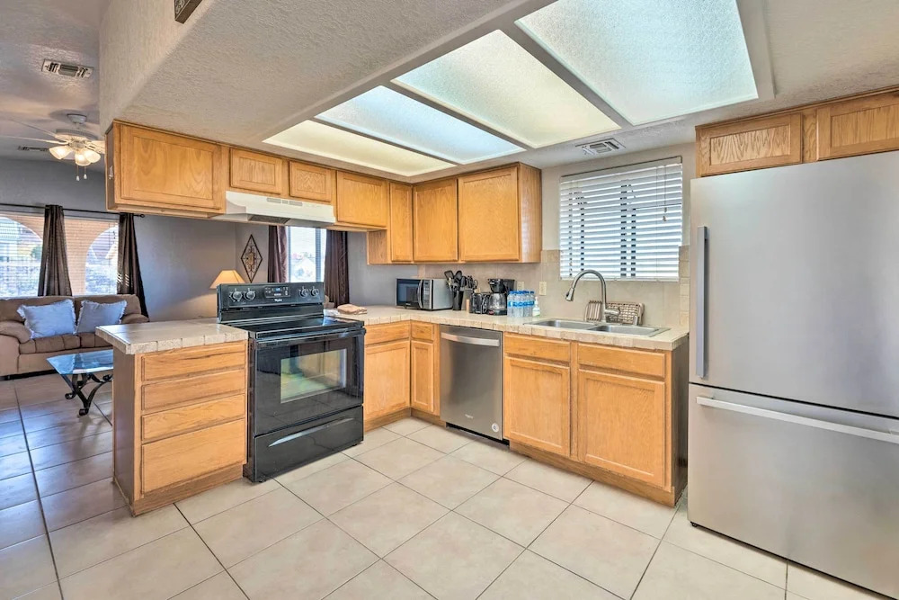 Bullhead City Home < 2 Mi to Colorado River!