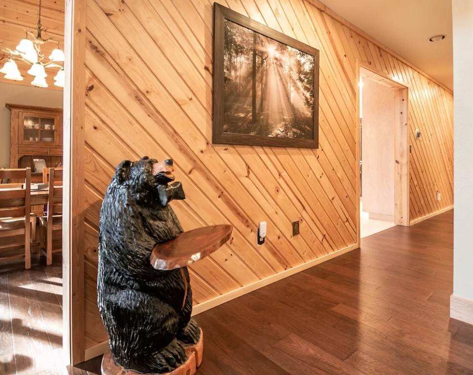 Boulder Lodge Apartment 3 NW Comfy Cabins