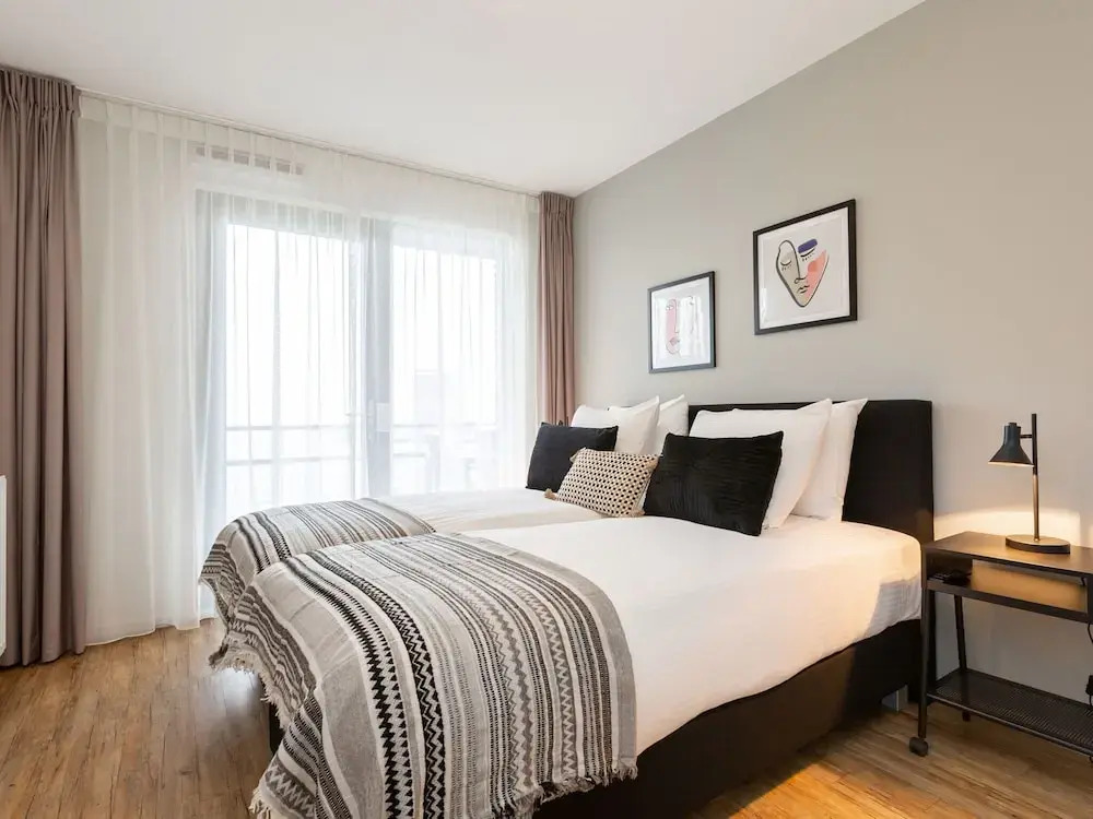 Sea-view Apartment in Den Haag near Beach
