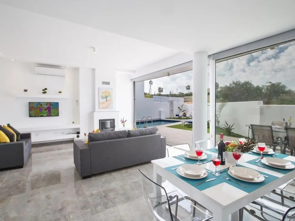 Villa Nikol AQ Ol23
