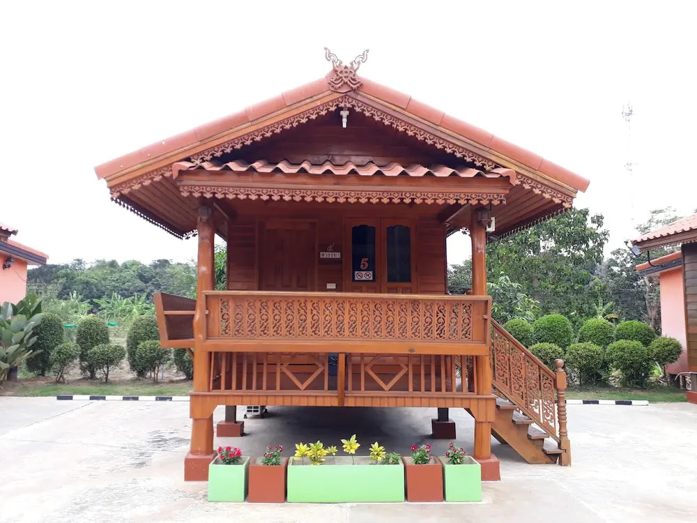 Bank Resort