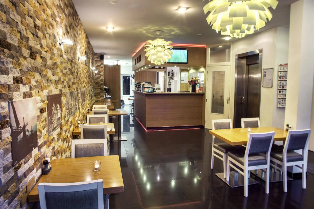 Hotel Larende