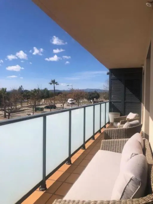 Espectacular Chalet Adosado para Vacaciones en Panorámica Golf Sant Jordi