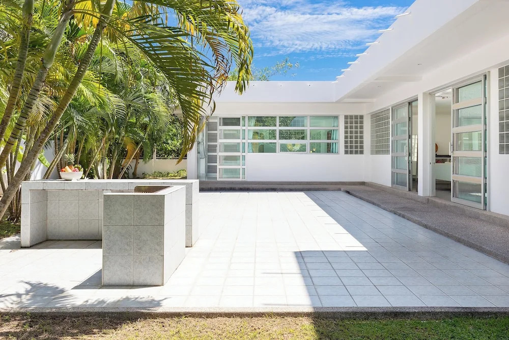 Secluded Paradise Your Exclusive Villa Retreat V82