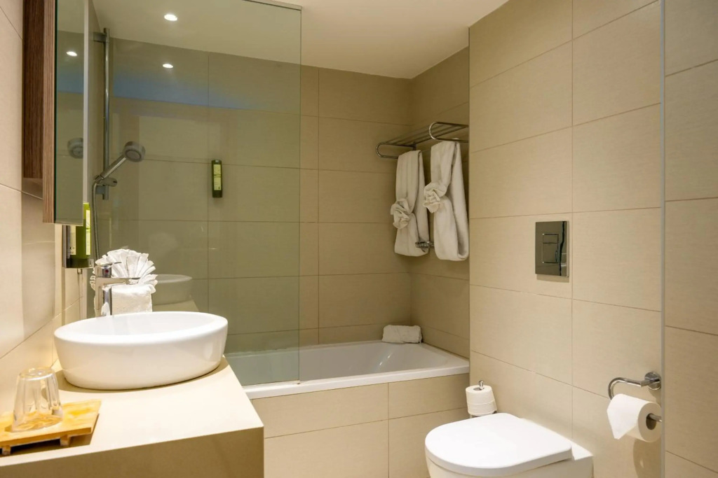 Melpo Antia Hotel & Suites
