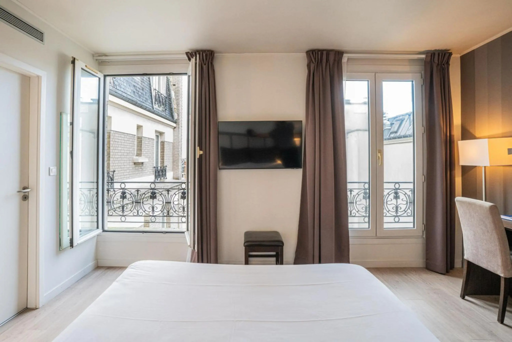 Hotel de Flore - Montmartre