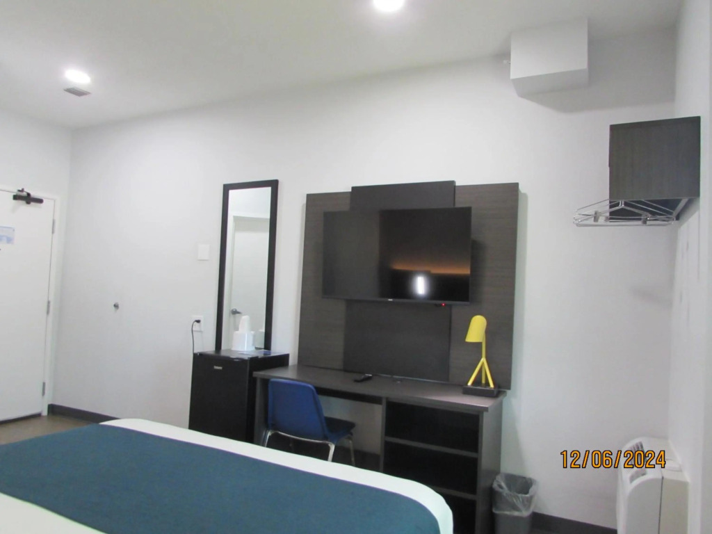 Motel 6-West Des Moines, IA