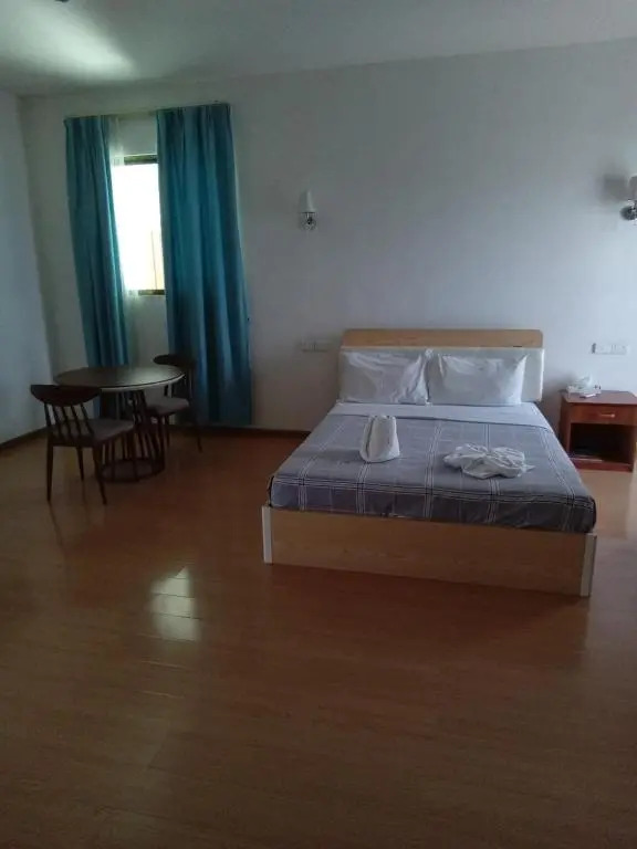 TR Apartments
