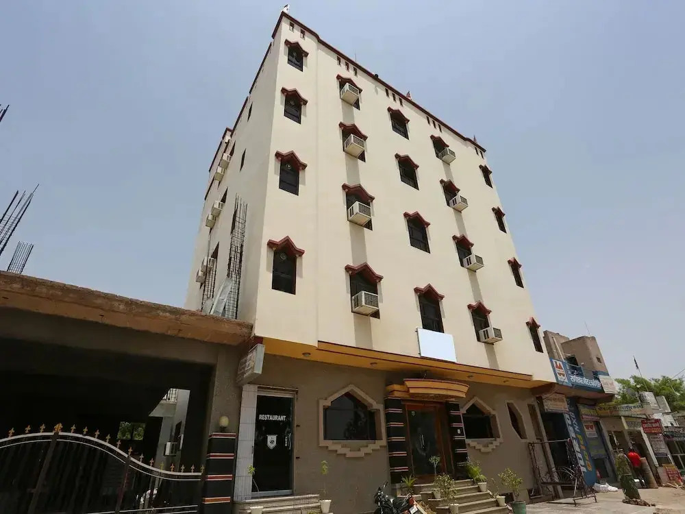 Babu Palace