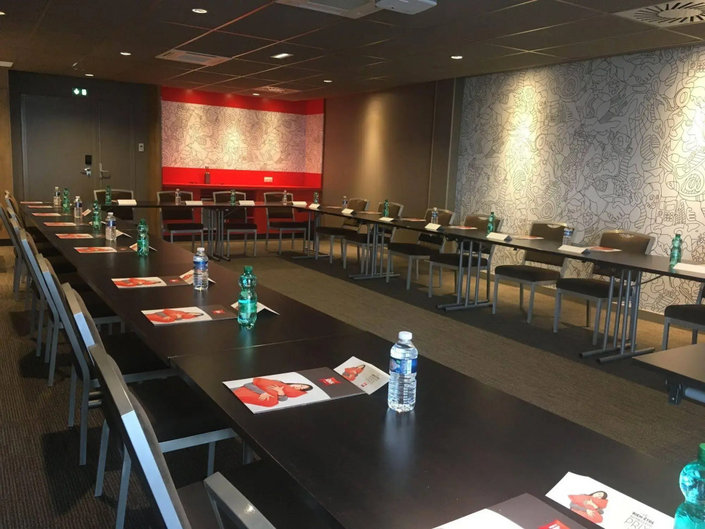 Ibis Niort Est Mendes France