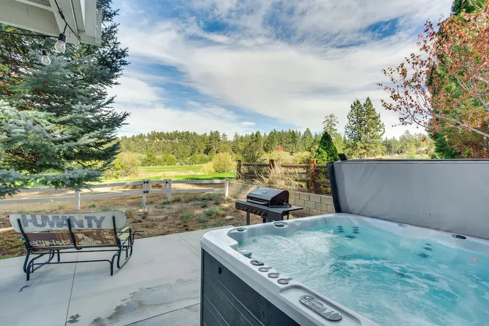 Walk to Slopes: Gem w/ Hot Tub in Big Bear Lake