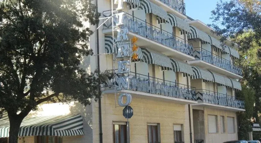 Hotel Tirreno