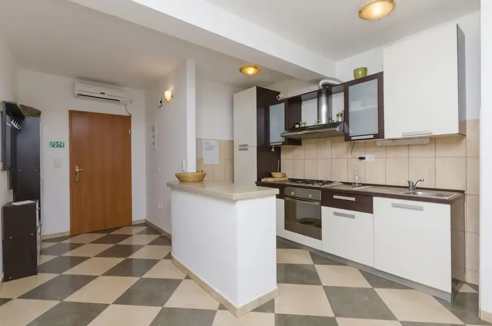 Apartments Marinko