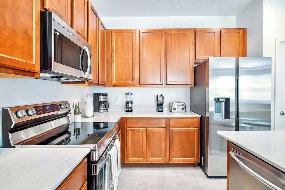Upstay - 18-guest Mansion w Pool, Games, Cinema
