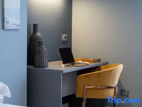 VIVI MILANO 5 bussiness room