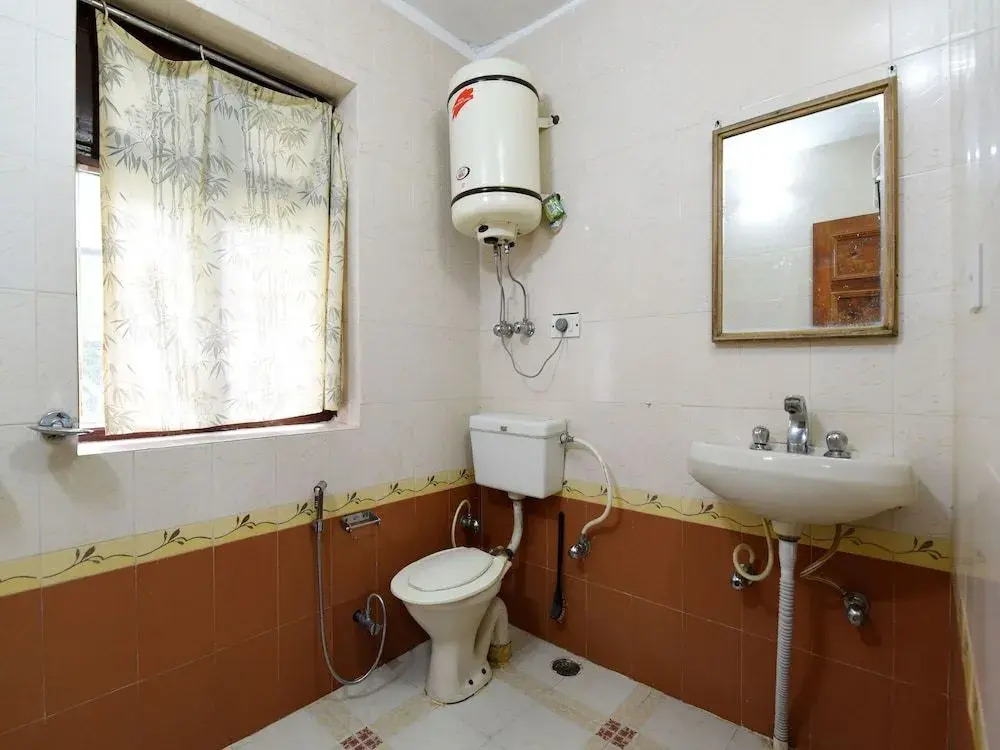 OYO Home 15642 Luxurious 2BHK